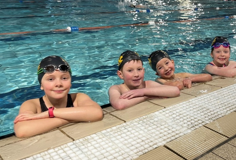 swimmers-2.jpg